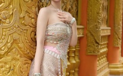 宝宝是我撞进入还是你坐下来视频